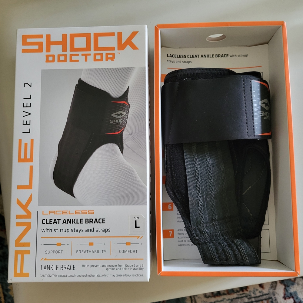 Laceless Cleat Ankle Brace